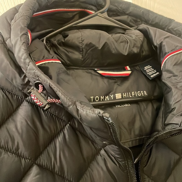 Tommy Hilfiger Puffy Jacket - NWOT - Picture 11 of 13
